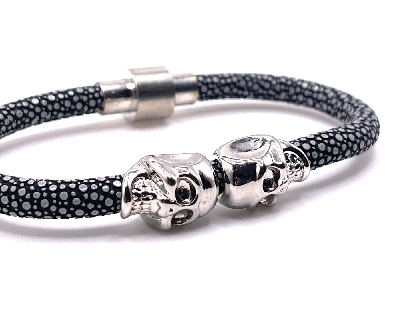 Silver Skull Grey Stingray
